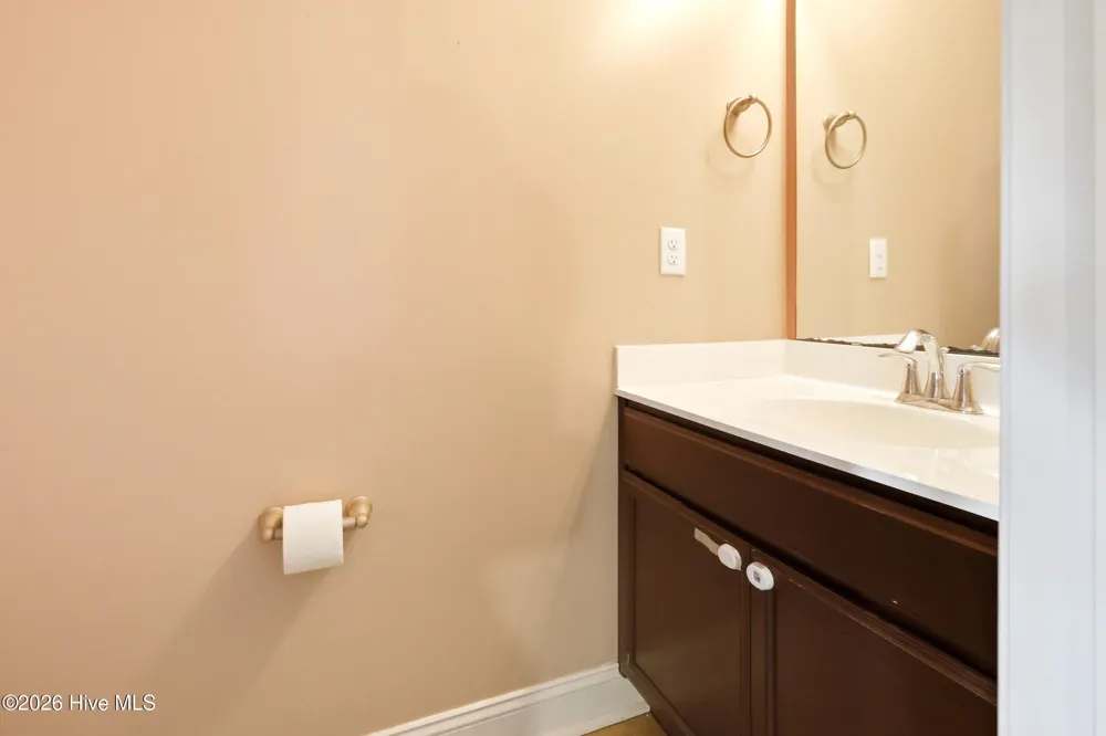 121 W Murrow Lane Jacksonville, NC 28546