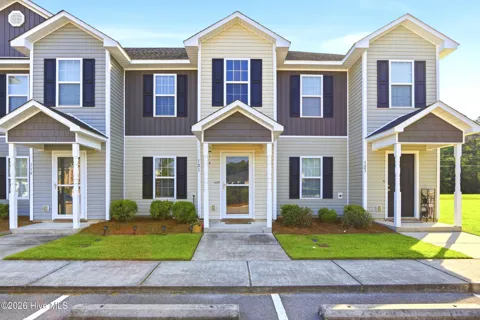121 W Murrow Lane