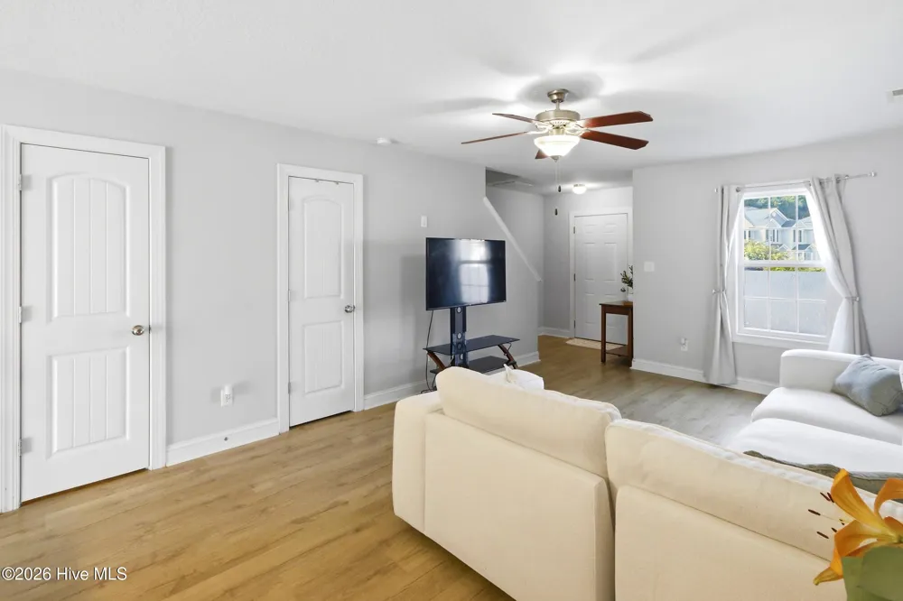 121 W Murrow Lane Jacksonville, NC 28546