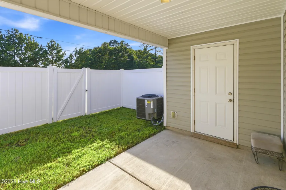121 W Murrow Lane Jacksonville, NC 28546