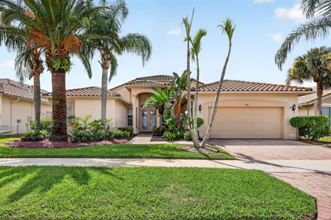 303 NW BAYSIDE COURT