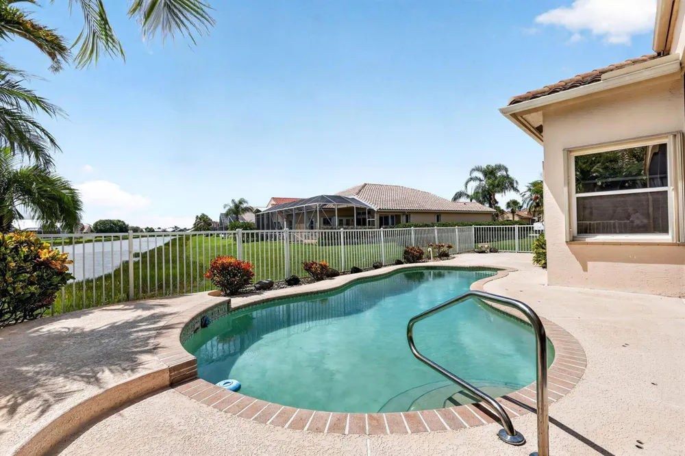 303 NW BAYSIDE COURT Port St. Lucie, FL 34986