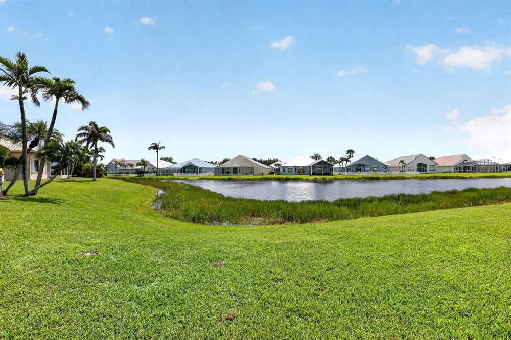 303 NW BAYSIDE COURT Port St. Lucie, FL 34986