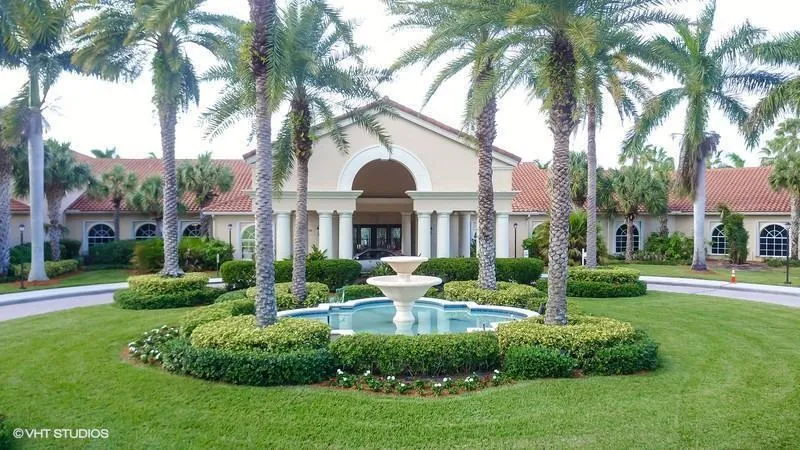 303 NW BAYSIDE COURT Port St. Lucie, FL 34986
