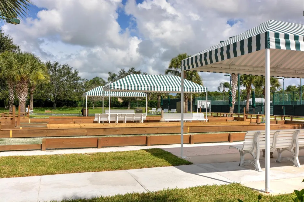303 NW BAYSIDE COURT Port St. Lucie, FL 34986