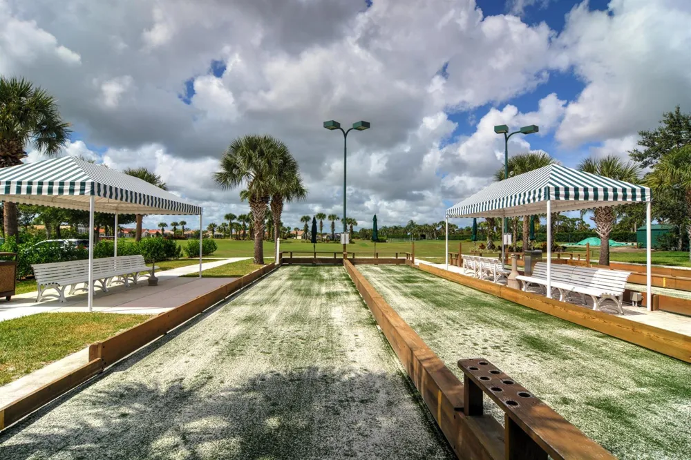 303 NW BAYSIDE COURT Port St. Lucie, FL 34986