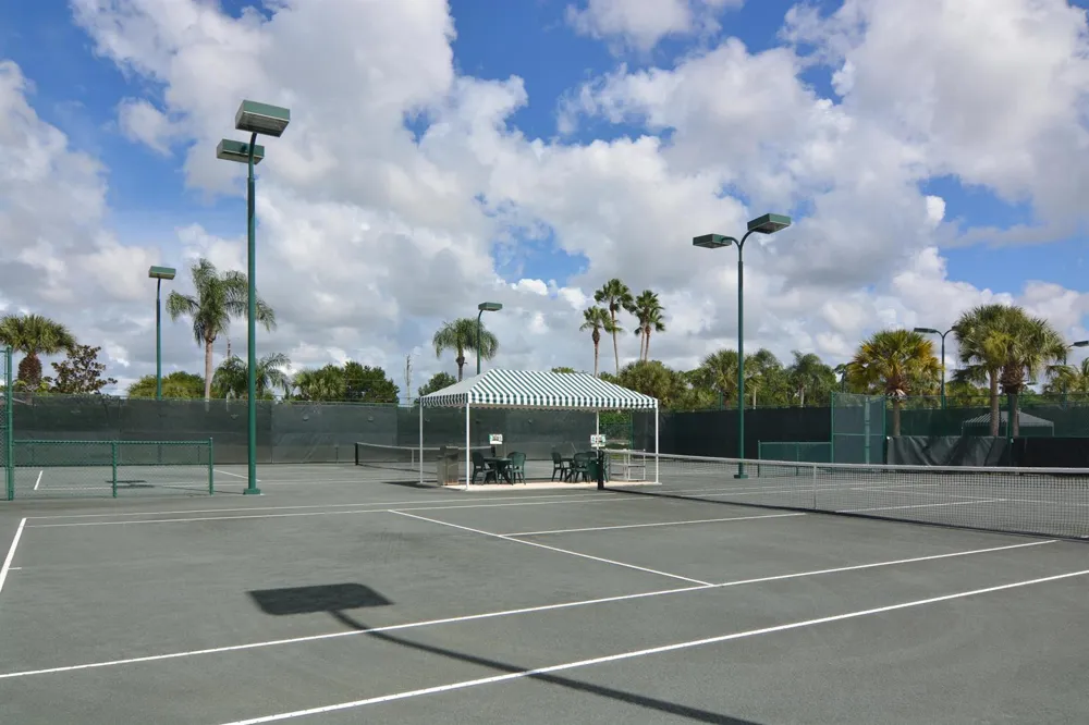 303 NW BAYSIDE COURT Port St. Lucie, FL 34986