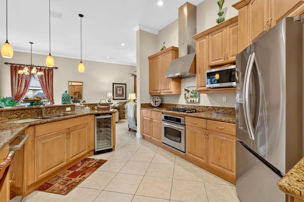 303 NW BAYSIDE COURT Port St. Lucie, FL 34986