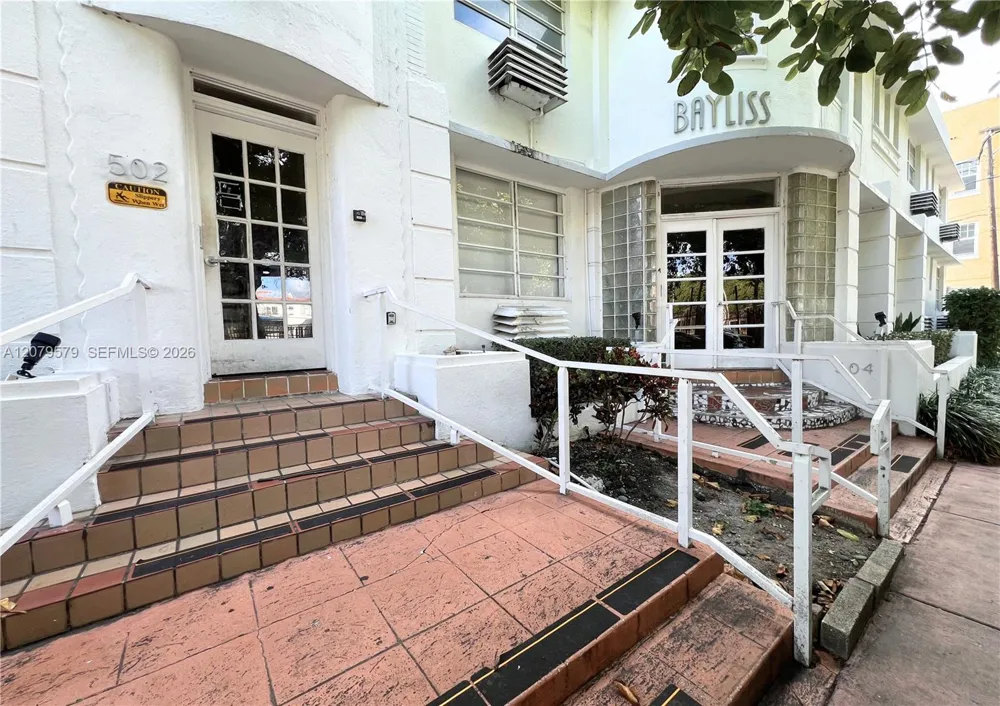 500 14th St #204 Miami Beach, FL 33139