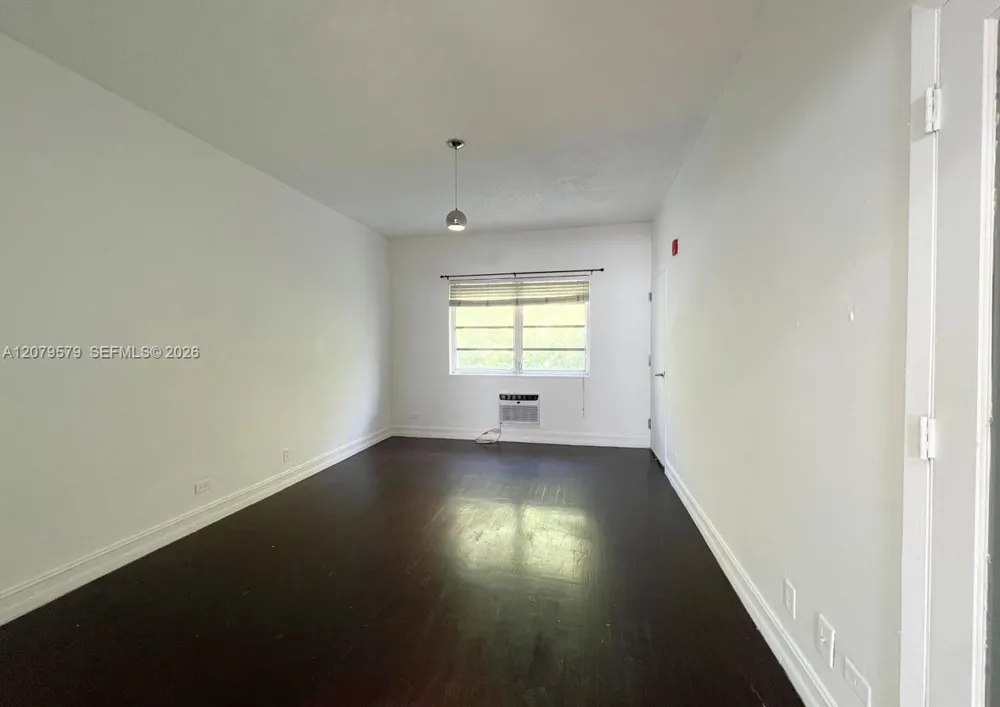 500 14th St #204 Miami Beach, FL 33139