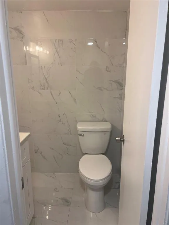 22615 SW 66TH AVENUE #206 Boca Raton, FL 33428
