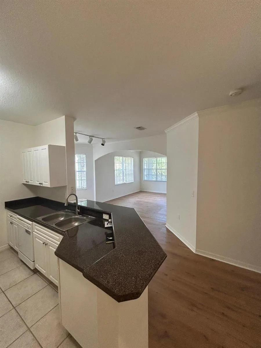 272 SE KITCHING CIRCLE Stuart, FL 34994