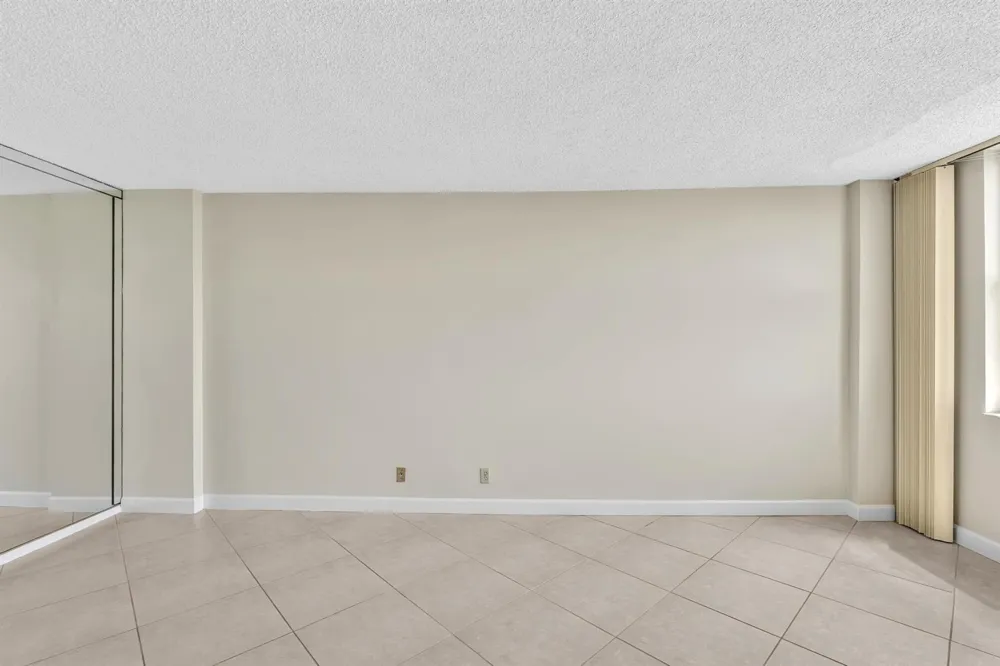 1150 HILLSBORO MILE #914 Hillsboro Beach, FL 33062