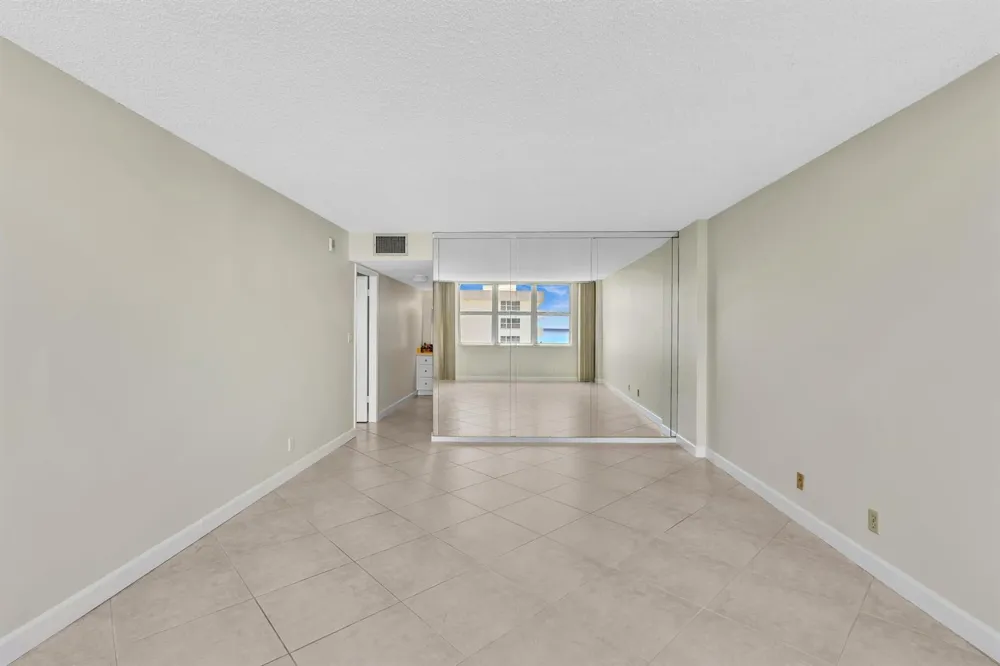1150 HILLSBORO MILE #914 Hillsboro Beach, FL 33062