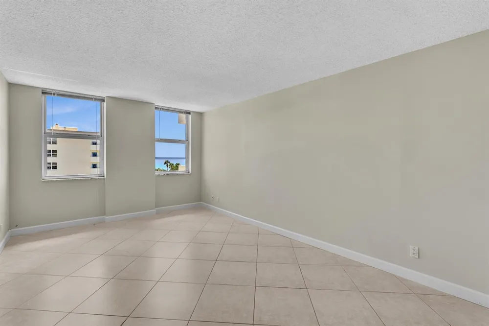 1150 HILLSBORO MILE #914 Hillsboro Beach, FL 33062