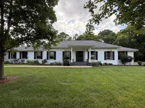 1505 Timberwood Dr