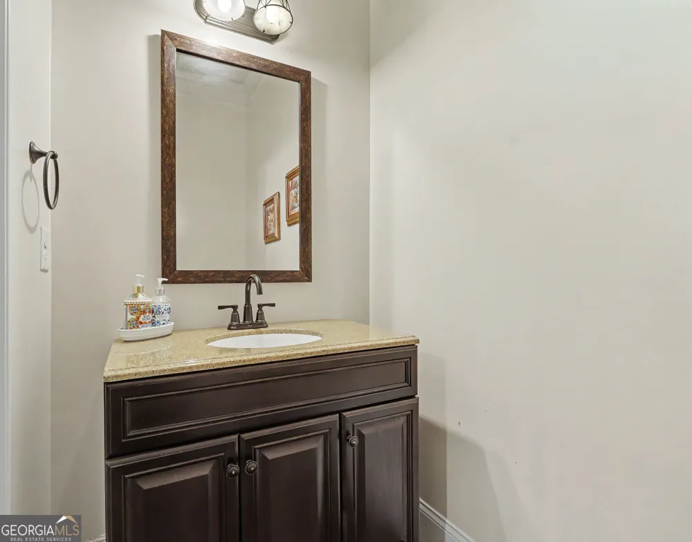 264 Learwood LN Atlanta, GA 30349