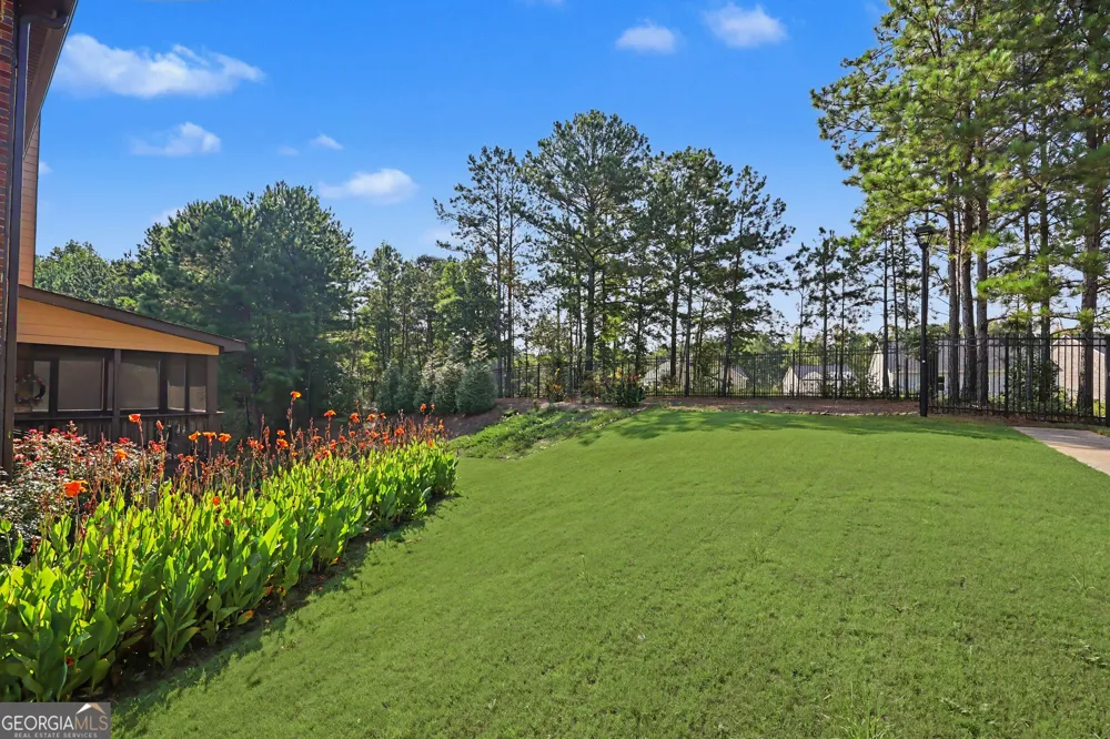 264 Learwood LN Atlanta, GA 30349