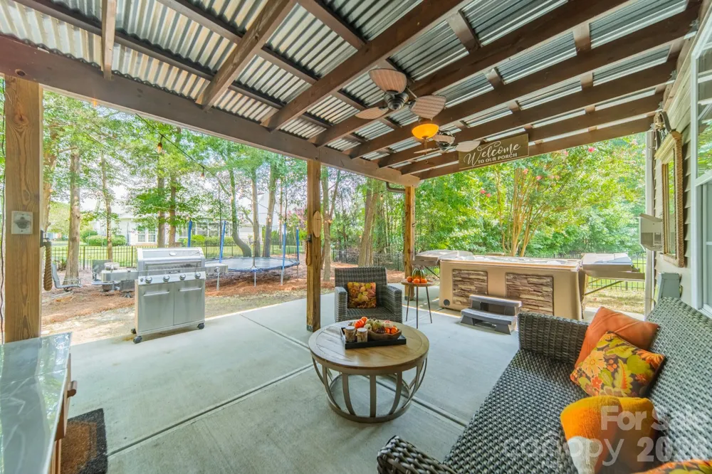 9428 Ardrey Woods Drive Charlotte, NC 28277