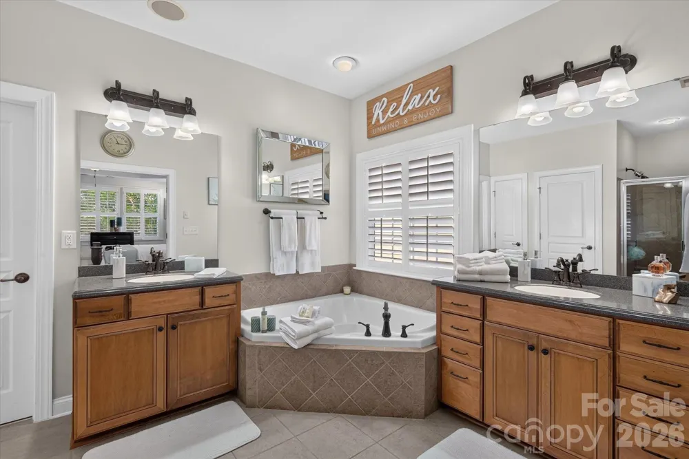 9428 Ardrey Woods Drive Charlotte, NC 28277