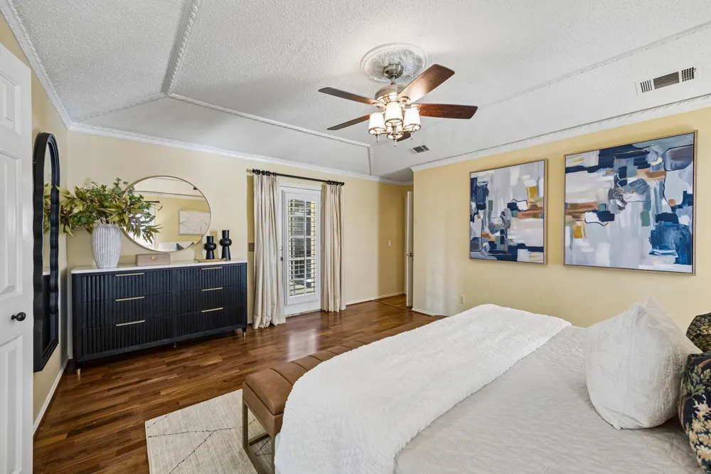 9918 Chimney Hill Lane Dallas, TX 75243