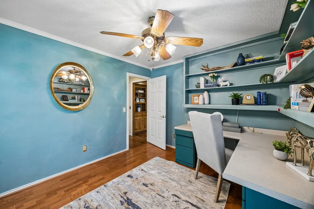 9918 Chimney Hill Lane Dallas, TX 75243
