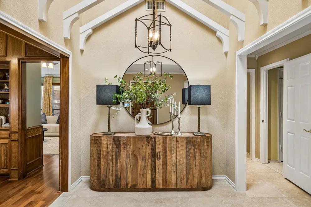 9918 Chimney Hill Lane Dallas, TX 75243