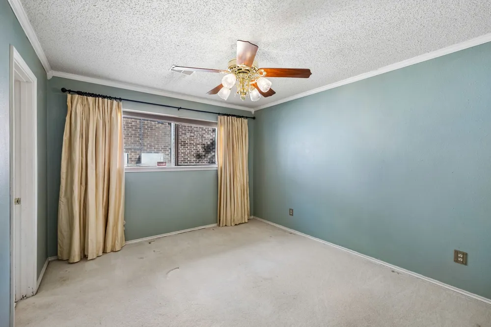 9918 Chimney Hill Lane Dallas, TX 75243