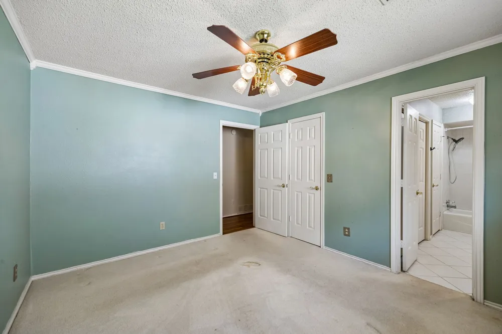 9918 Chimney Hill Lane Dallas, TX 75243