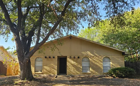 925 Whitehall Drive