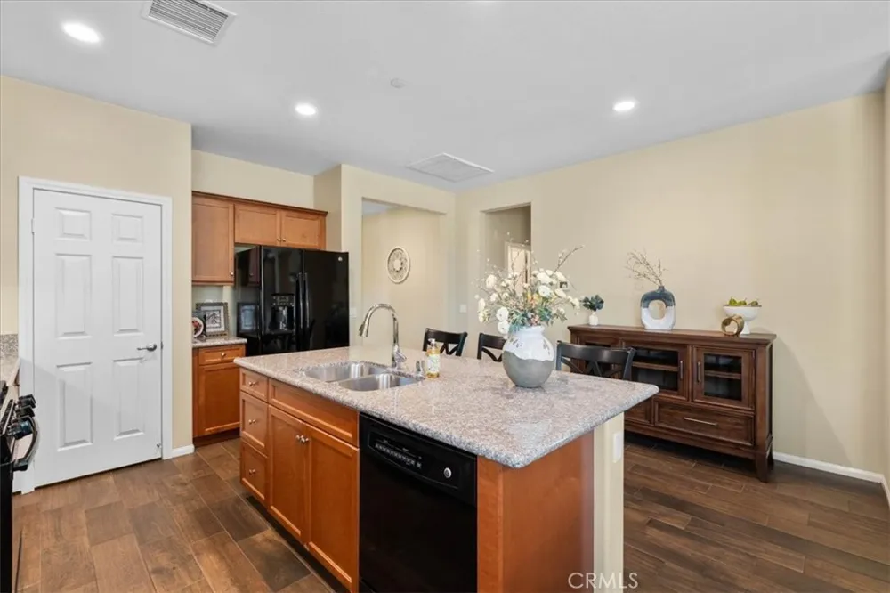 1670 Stellar Peak Beaumont, CA 92223