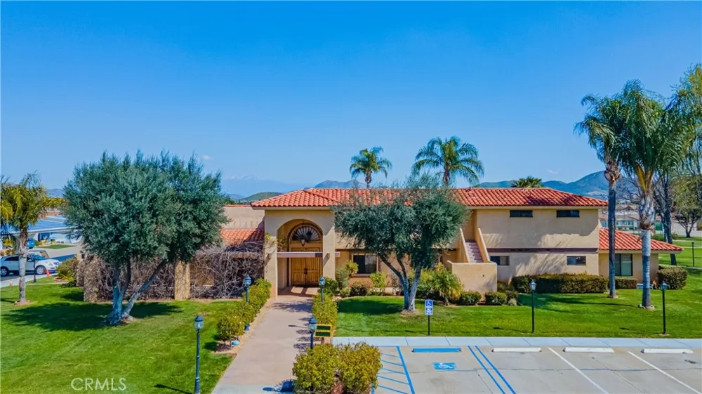 27250 Murrieta #361 Menifee, CA 92586