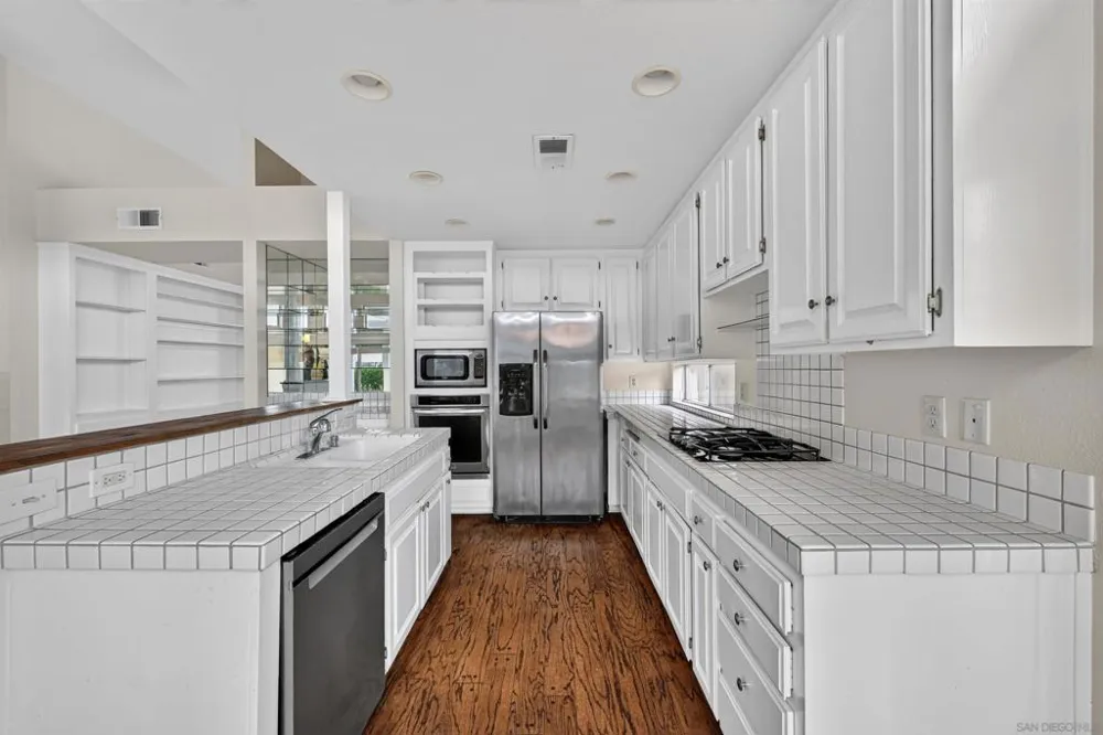 1772 Pinnacle Vista, CA 92081