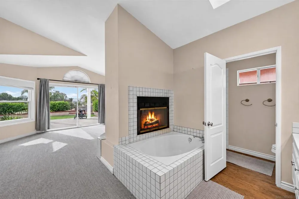 1772 Pinnacle Vista, CA 92081
