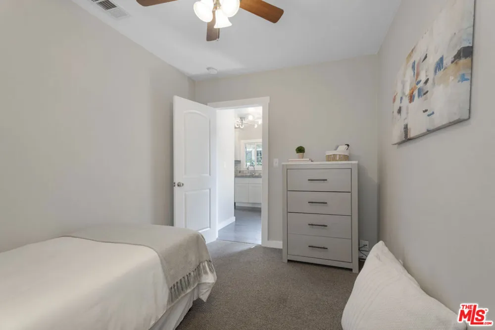 4804 Mascot Street Los Angeles, CA 90019
