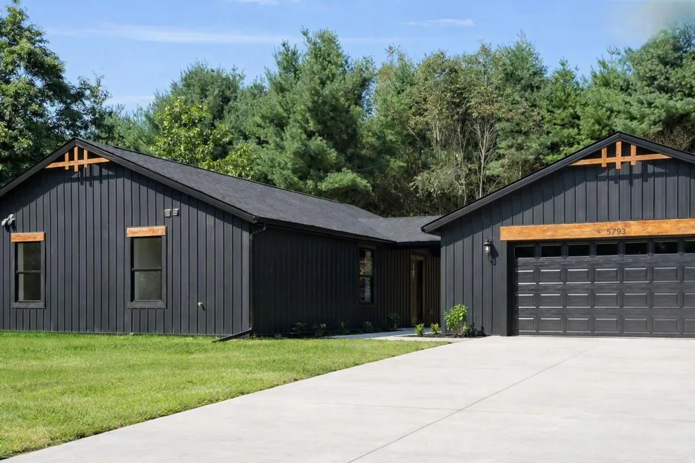 57160 Highfield Road Fabius Township, MI 49093