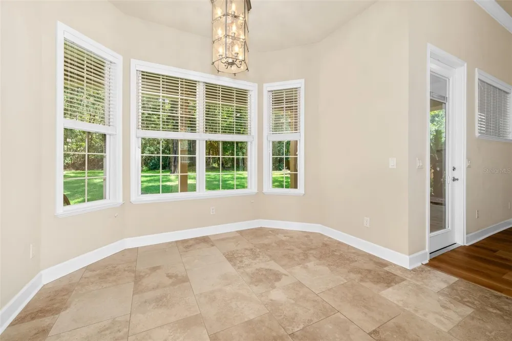 7560 WHITE OAKS ROAD Alachua, FL 32615