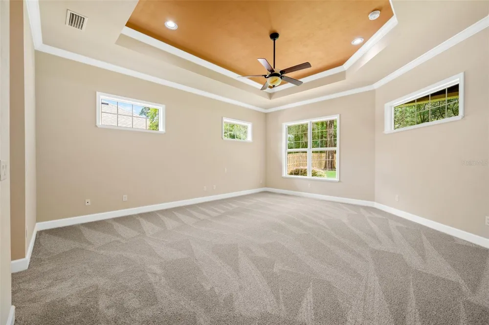 7560 WHITE OAKS ROAD Alachua, FL 32615
