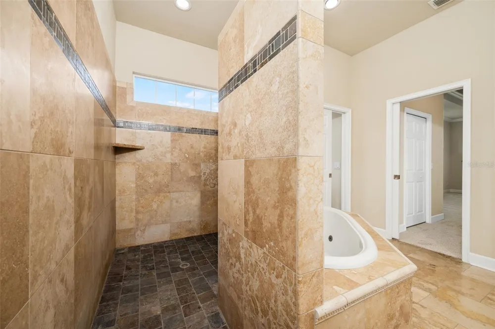 7560 WHITE OAKS ROAD Alachua, FL 32615