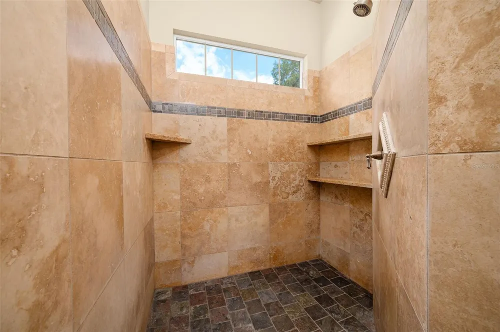 7560 WHITE OAKS ROAD Alachua, FL 32615