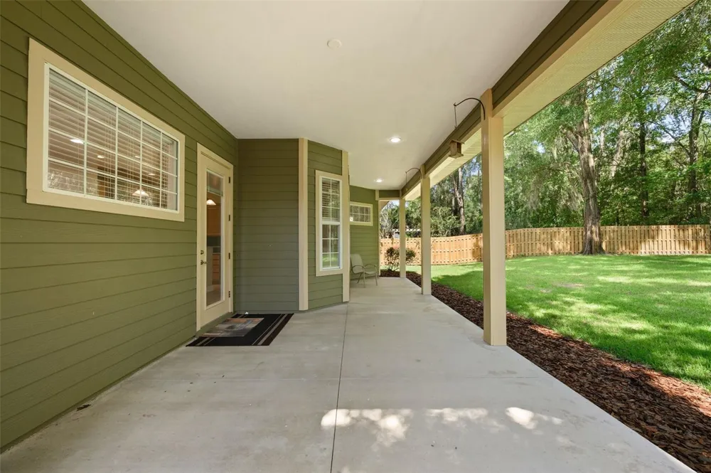 7560 WHITE OAKS ROAD Alachua, FL 32615