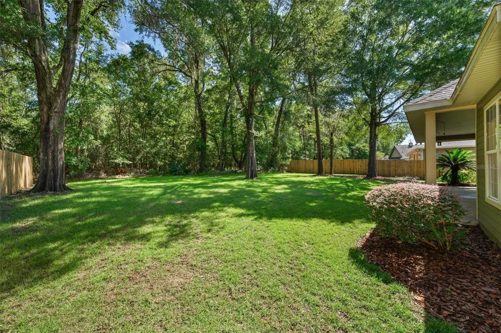 7560 WHITE OAKS ROAD Alachua, FL 32615