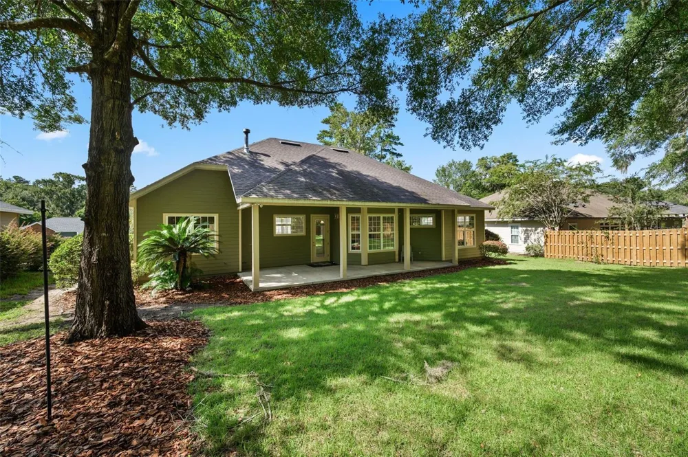 7560 WHITE OAKS ROAD Alachua, FL 32615