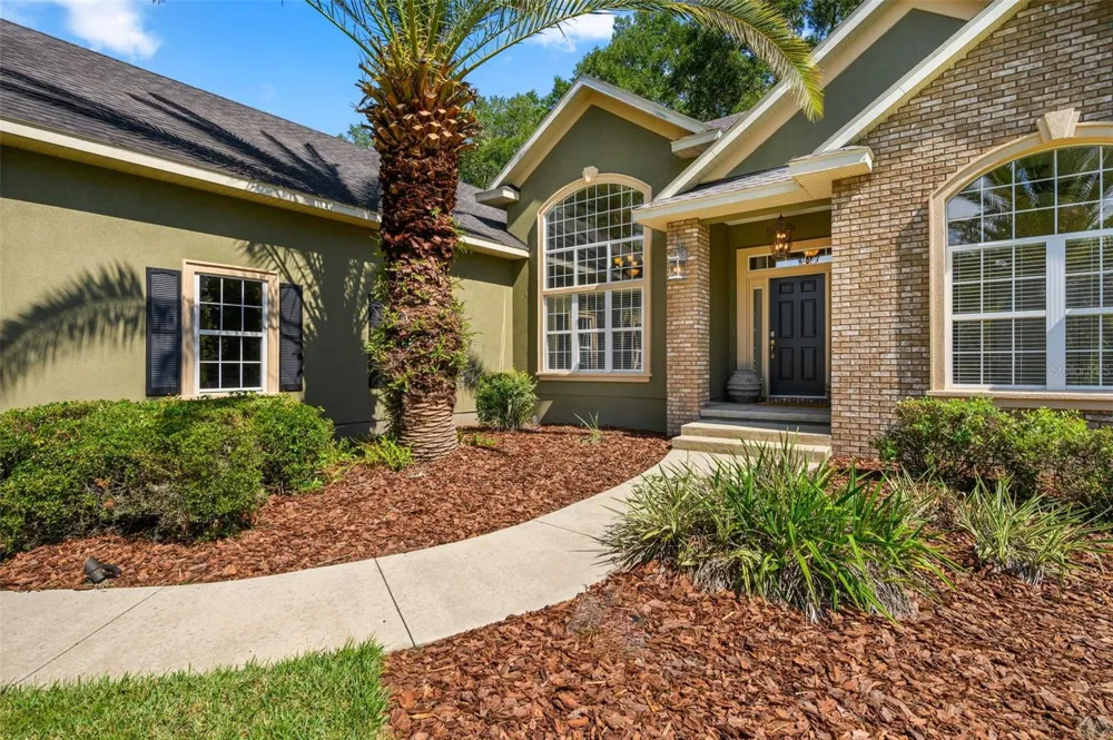7560 WHITE OAKS ROAD Alachua, FL 32615