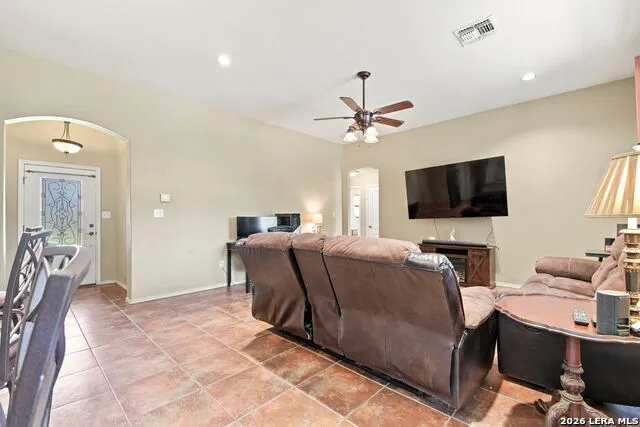 314 Yorktown Pleasanton, TX 78064