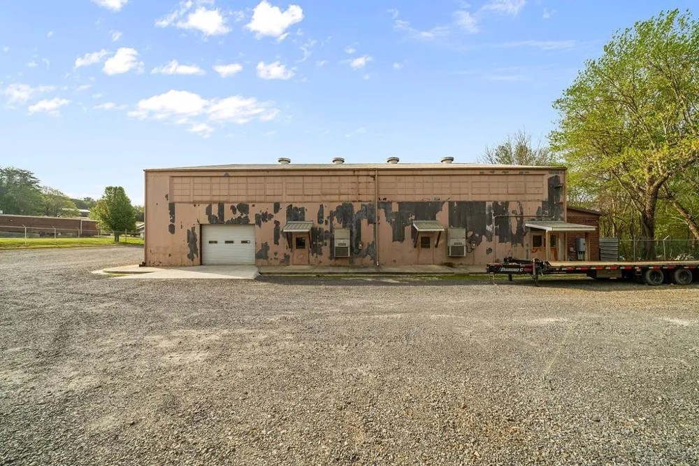 3366 Pine Log Road Rydal, GA 30171
