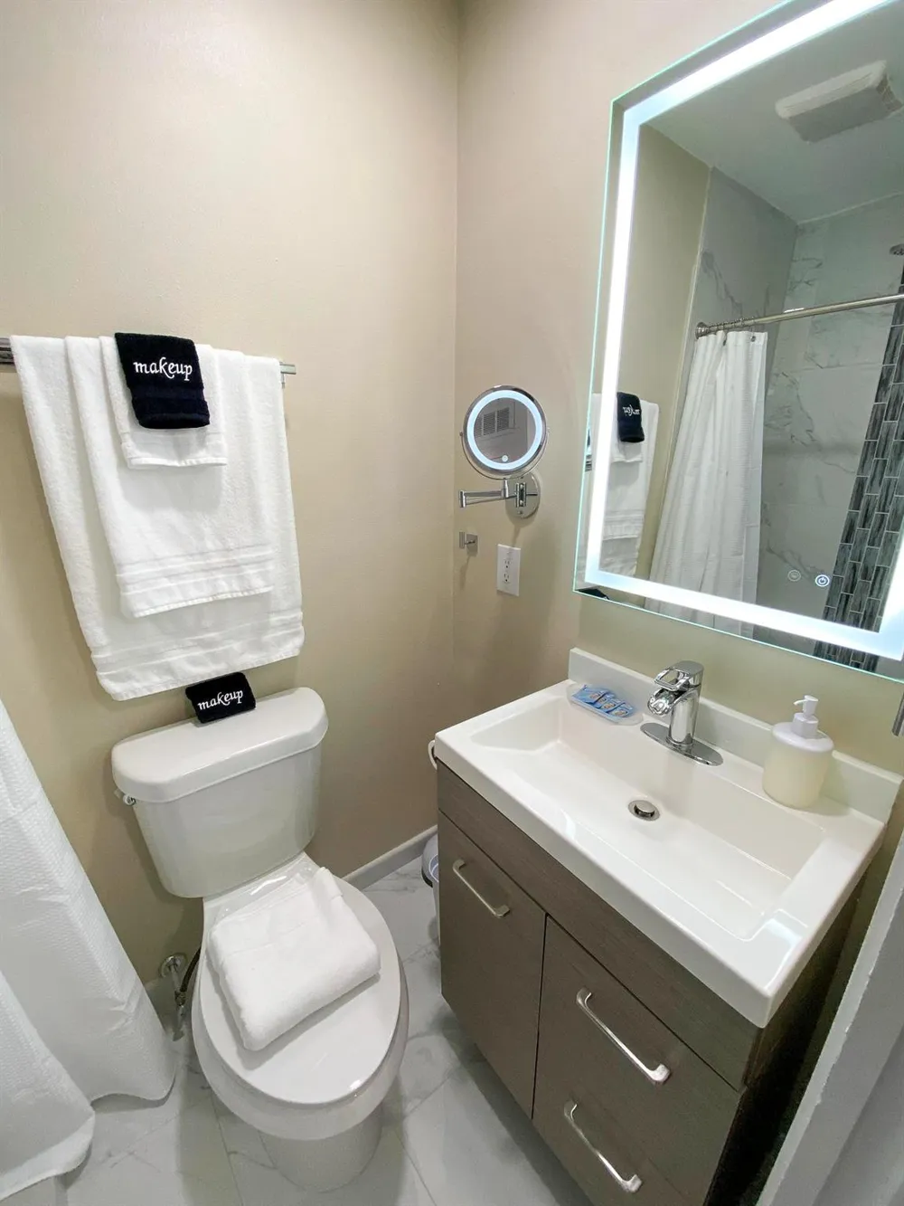 3007 Larknolls Ln Houston, TX 77092