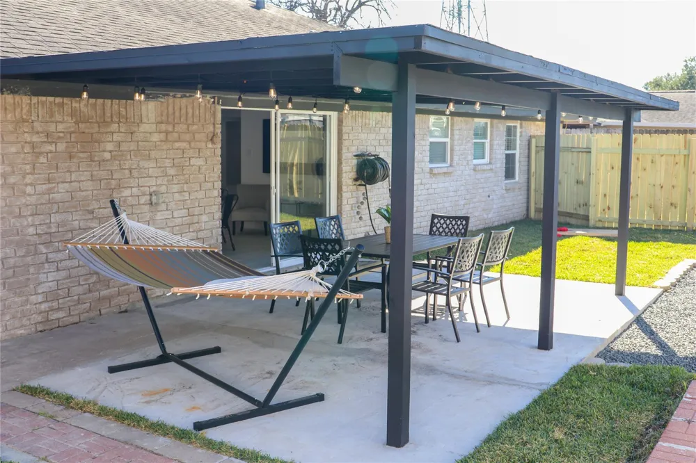 3007 Larknolls Ln Houston, TX 77092