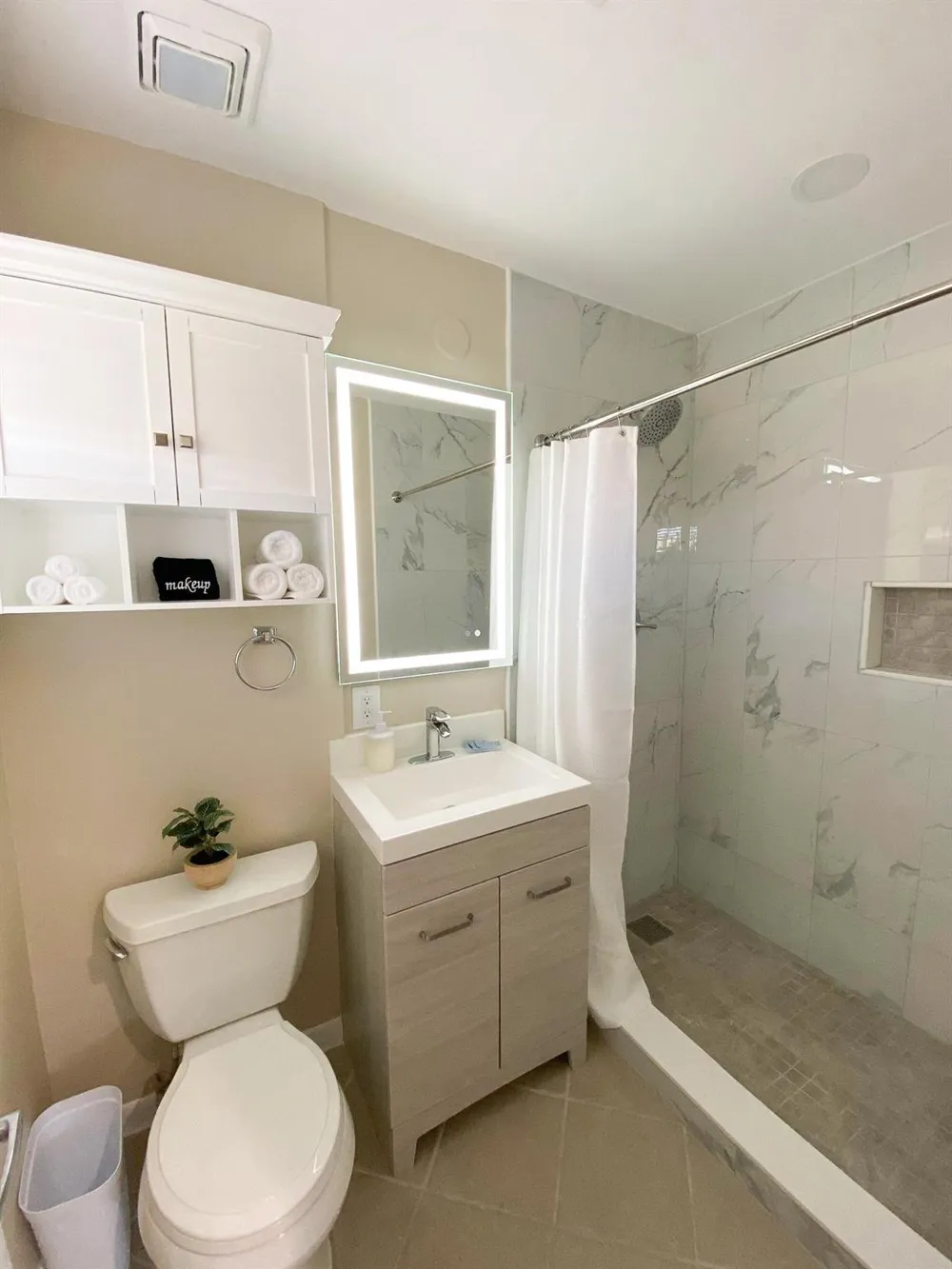 3007 Larknolls Ln Houston, TX 77092