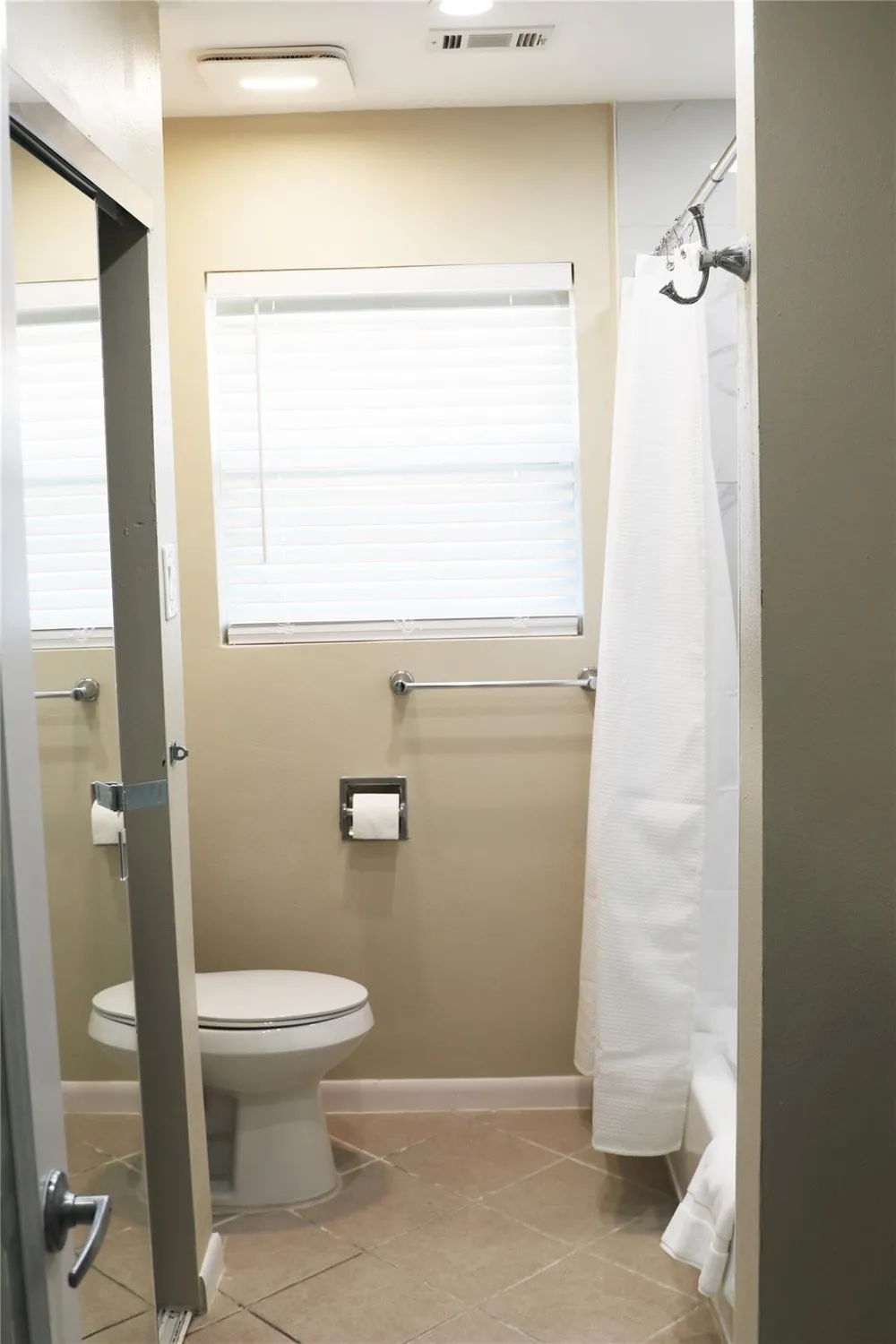 3007 Larknolls Ln Houston, TX 77092